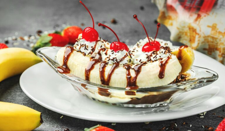 Banana split sundae.